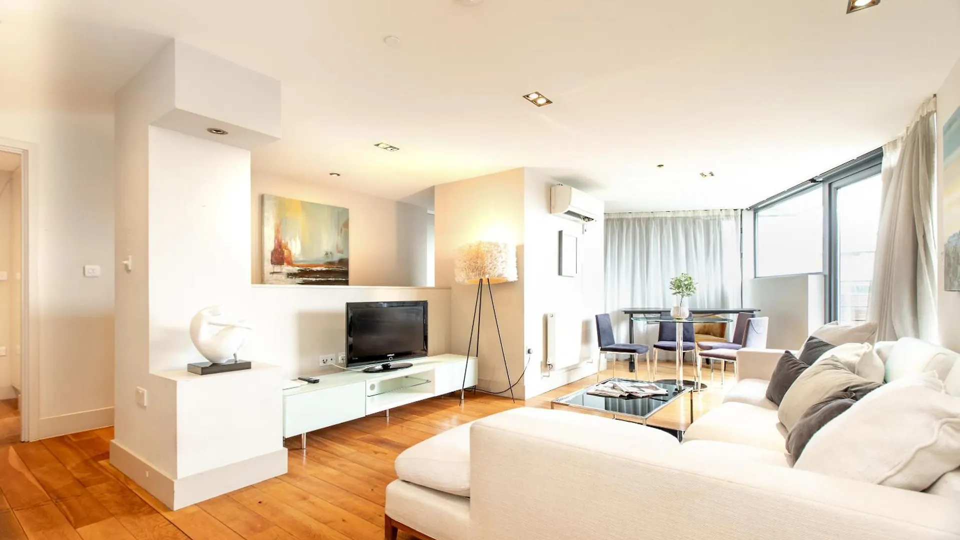 Hotel apartamentowy Modern City Apartments Londyn